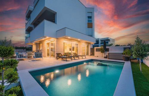 Luxury apartment Sun with private Pool and Jacuzzi - Photo 38