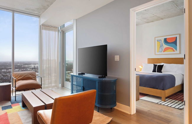 Sleeps 34! 11 Condos in New Austin High Rise w/ Rooftop Pool, Gym, Yoga Studio - Foto 35