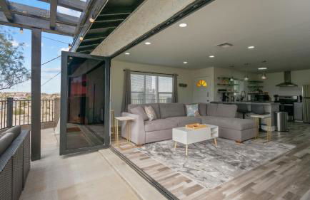 Desert Villa - EV, Hot Tub, Grill, Bar, Games, RV Parking in Twentynine Palms Downtown - Foto 49