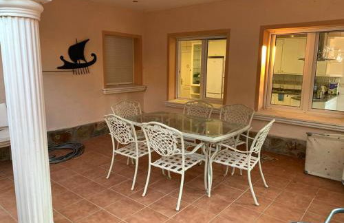 Villa Leo con vistas al mar y piscina privada - Photo 50