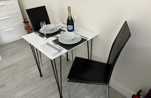 Garden Studio Sleeps 2 Hot Tub & Pets Welcome - Foto 16