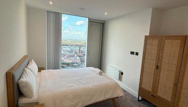 The Banks - Private Modern 2-Bed Skyline Apartment Manchester Central - Foto 5, wardrobe