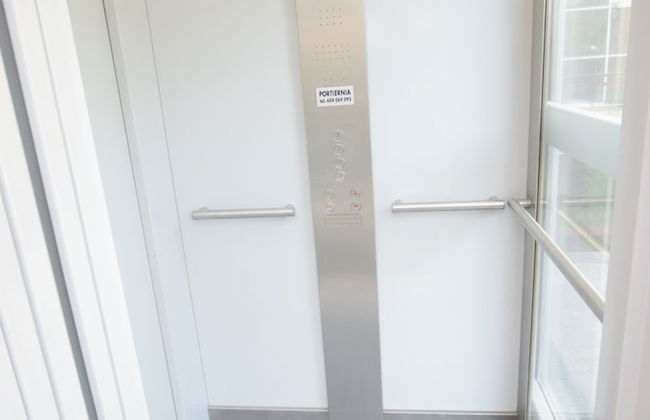 Elegant Apartment Stadion Narodowy - Photo 17