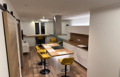 NEW Modern Apartment in City Center - Foto 3