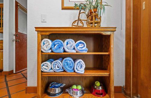 Lovely Tudor Home With Pool & Spa Near Russian River - Foto 9