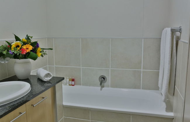 WeStay Westpoint Apartments - Photo 20