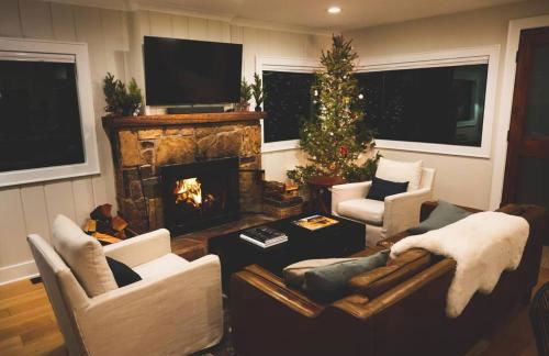 Luxury Mountain Cabin with Views, Hot Tub, Fireplace - Foto 23