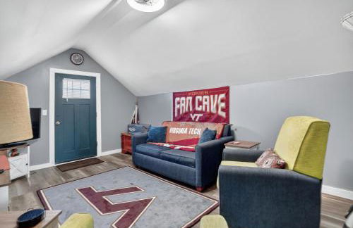 Welcome to Hokie Haven by the Bay - where Chesapeake sunsets meet Hokie spirit. - Foto 43