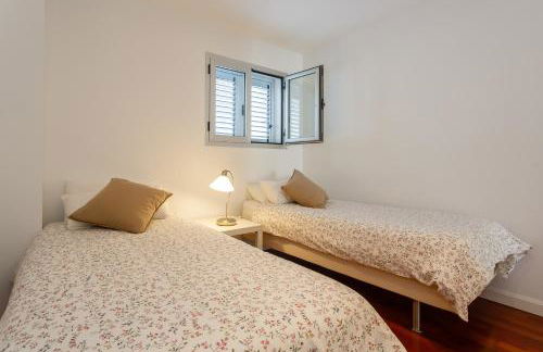 Calderón De La Barca - Photo 24