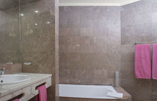 Elegant two Bedroom Apartment - Foto 8