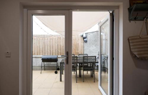 Red Pump Cottage - 3 bedroom, sleeps 6, private garden - Foto 2