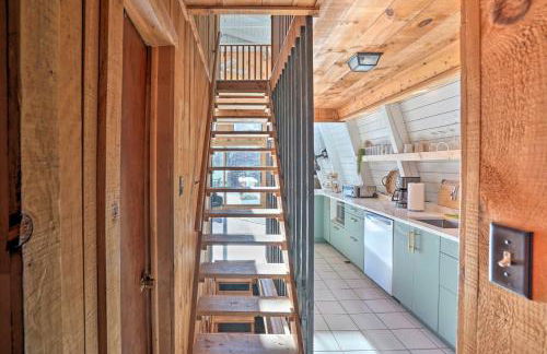 Wilmington Chalet with Hot Tub Less Than 8 Mi to Mount Snow! - Foto 14