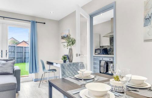 MK 2-Bedroom Contractor's Gem, 5 beds, sleeps 6, free parking - Foto 13