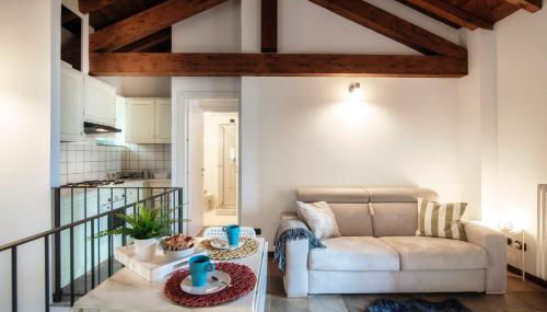 Lake Nest - by MyHomeInComo - Photo 2