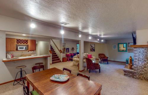 Work and Play! Spacious Lake-View Home in Greeley - Foto 21
