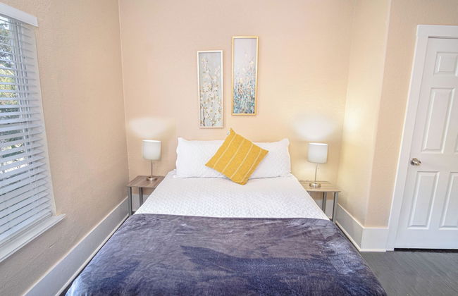 3 Br/1 BA Remodeled Home Near Downtown - Photo 7