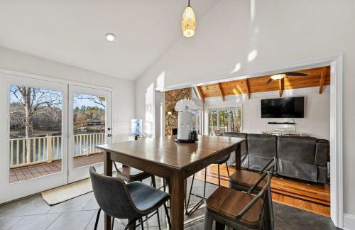 Lake House, Fire Table, Hot Tub, Screened in Porch - Foto 13