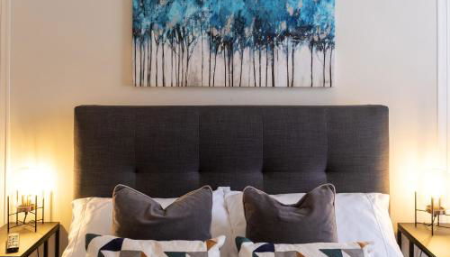 Stylish Central Apartment with Parking & Lift - Foto 4