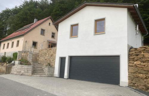 Idyllisches Häuschen im Grünen - Foto 9