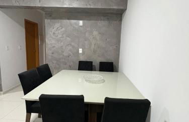 Apartamento Novo, Confortável, Lazer e Estacionamento, Rápido acesso aos pontos turísticos - Foto 13