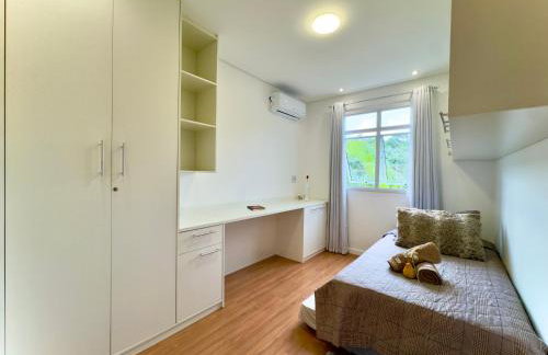 Apto a 10 min da Vila Germânica, dois quartos, salas de estar e jantar, cozinha completa, sacada com churrasqueira, Wi-Fi, Piscina, academia, mercadinho 24 horas e Vaga de garagem - Foto 30