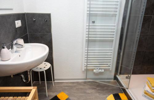 Moderne Ferienwohnung am Thüringer Wald perfekt für Familien, Paare & Urlaub mit Hund, mit Sauna & Balkon - Photo 44