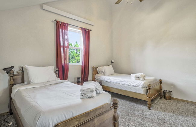 4BD Quiet Ranch Setting Historical Canyon Views - Foto 10