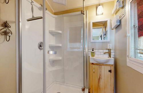 Lakefront Cabin Retreat (Cabins A & B) - Foto 21