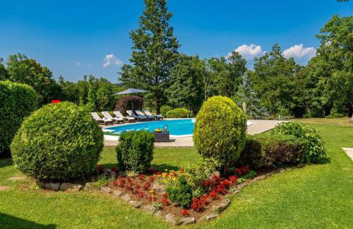 Holiday house with swimming pool - Photo 40