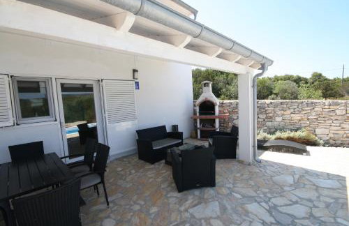 House Sakarun with swimming pool - Photo 13