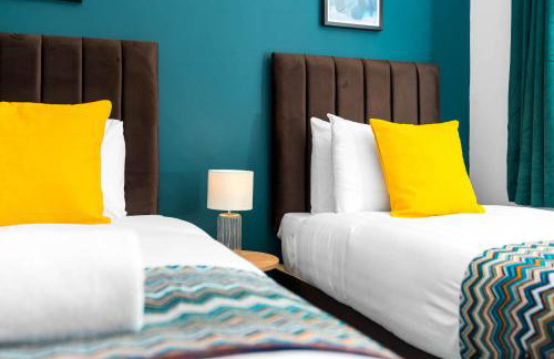 3 Bedroom House - Garden - Parking - Interior Designed - Netflix - Wifi - 52H - Foto 31