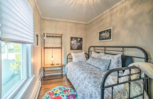 Family-Friendly Glens Falls Home with Sun Porch - Foto 31