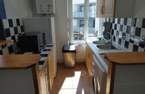 Beau F3 proche tous commerces - Foto 3