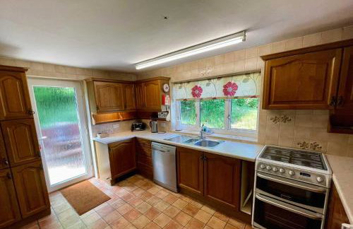 Waterside Cottage - Sleeps 11 on Grand Union Canal - Photo 6