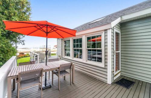 Chic Manistee Cottage Steps to Lake Michigan! - Foto 23