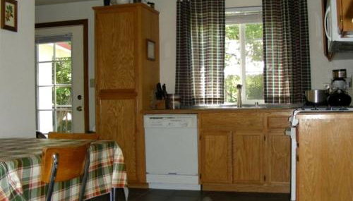 Camping Cabin Perfect for Families near the Shasta-Trinity National Forest, California - Foto 3