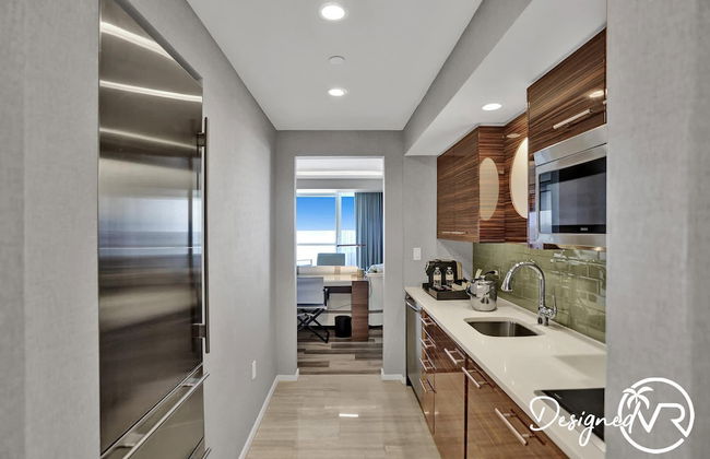 Stunning Beachfront Luxury- Your Perfect Getaway! - Photo 27