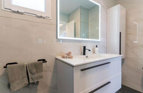 rentafive - Vistas al mar - Chalet - 2 Terrazas - Foto 16