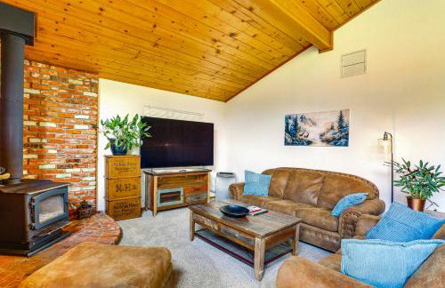 Scenic Riverfront Escape with Sauna in Junction City - Foto 5