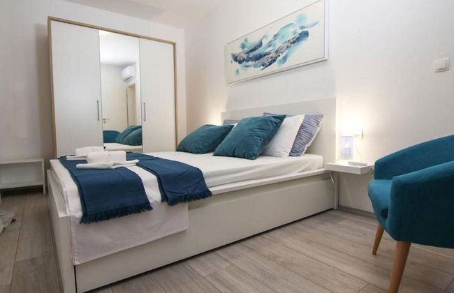 Secluded Oasis With Pool, Outdoor Kitchen, & Landscaped Terraces - Foto 6