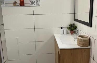 Logement jacuzzi privatif 5km du centre ville - Foto 16