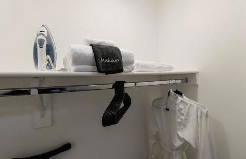 Unit 1 Stylish Studio with King Bed and Sofa Bed - Foto 12