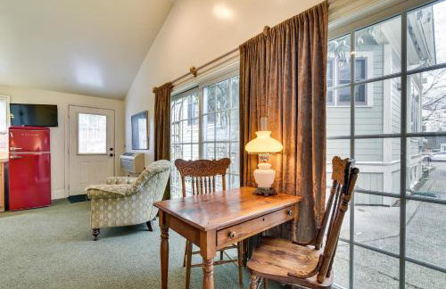 Cozy Portland Studio with Electric Fireplace - Foto 11