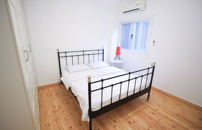 Ivory Petal Bliss 2BR Apt - Foto 2