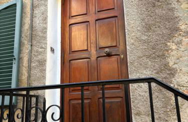 Castle Apartment with Lake View - Foto 2