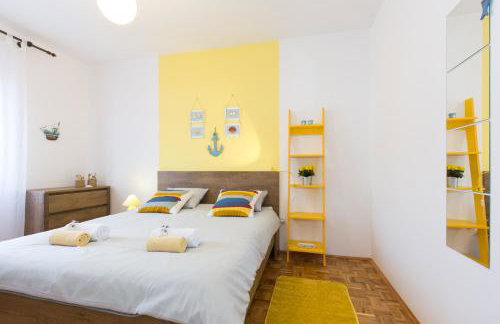 Home Away From Home with a heated pool - Foto 24