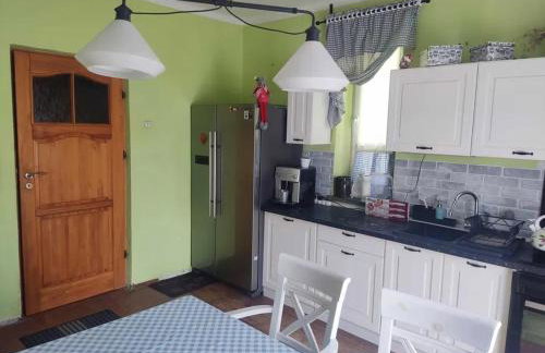 Zielony Domek z dużym tajemniczym ogrodem i rekreacyjną stodołą - Foto 6