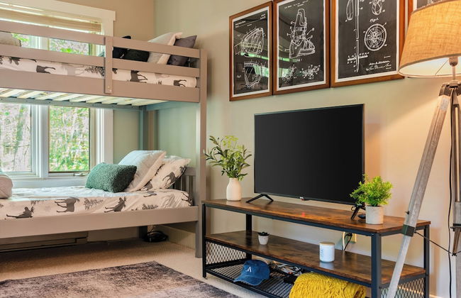 The Après-alpine by Avantstay Cozy Modern Cabin w/ Deck - Foto 4