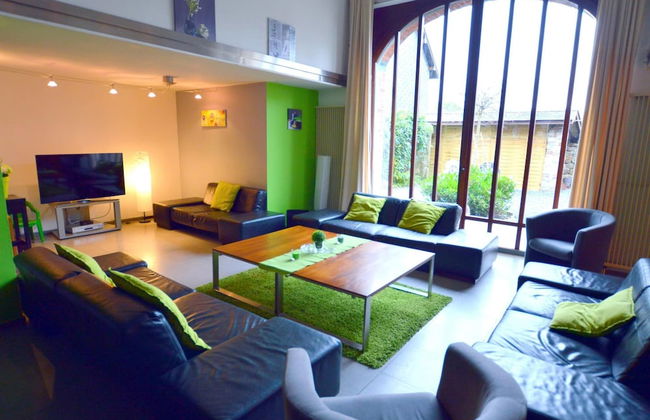 Rustic Farmhouse With Pool - Photo 17