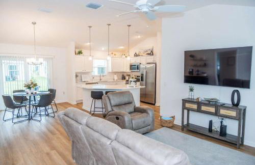 Bougainvillea Place- Brand New Golf Cart Included - Foto 6